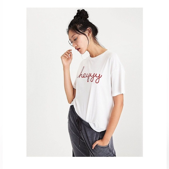 American Eagle Outfitters Tops - AMERICAN EAGLE ‘heyyy’ Tee